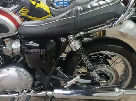 TRIUMPH Boneville T120 1200 , Foto 10