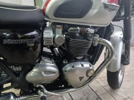 TRIUMPH Boneville T120 1200 , Foto 11