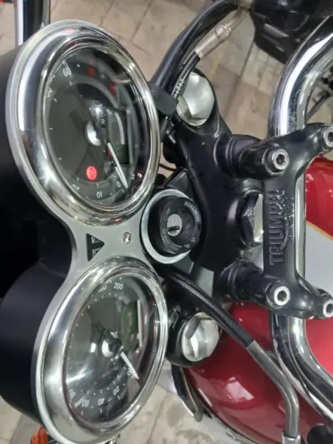 TRIUMPH Boneville T120 1200 , Foto 13