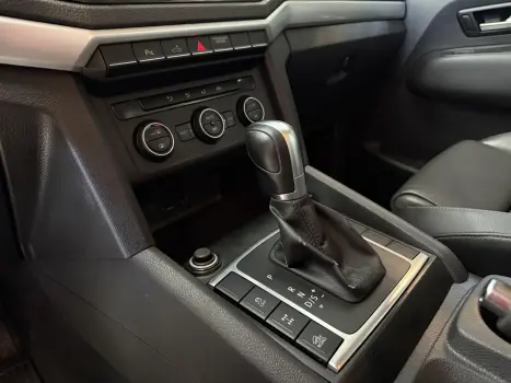 VOLKSWAGEN Amarok 3.0 V6 CABINE DUPLA HIGHLINE 4X4 TURBO INTERCOOLER AUTOMTICO, Foto 9