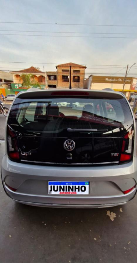 VOLKSWAGEN Cross UP 1.0 12V 4P TSI FLEX, Foto 4