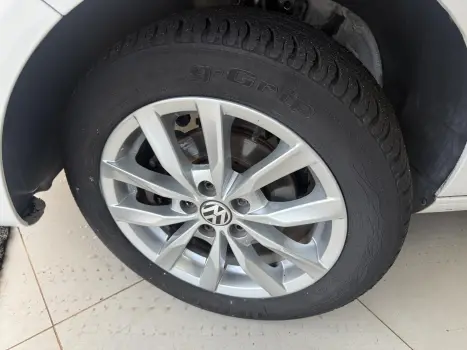 VOLKSWAGEN Fox 1.0 4P TREND FLEX, Foto 6