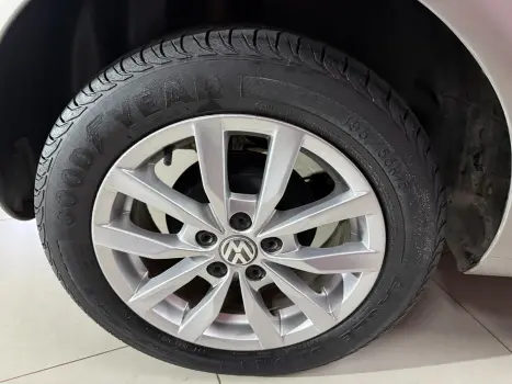 VOLKSWAGEN Fox 1.6 4P TREND FLEX, Foto 5