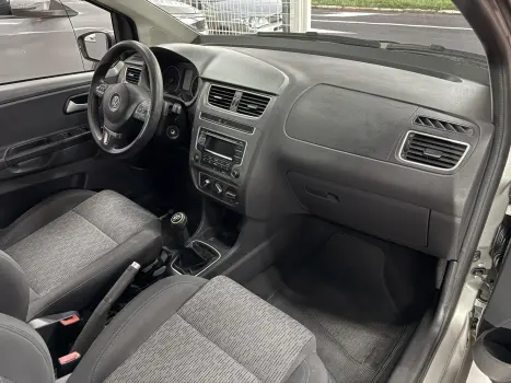 VOLKSWAGEN Fox 1.6 4P TREND FLEX, Foto 6