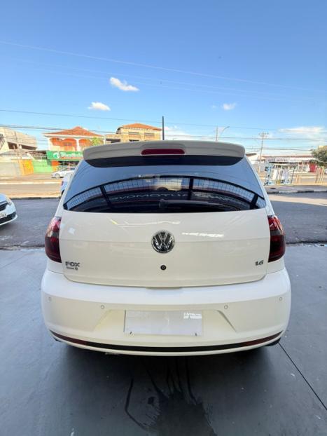 VOLKSWAGEN Fox 1.6 4P HIGHLINE FLEX, Foto 4