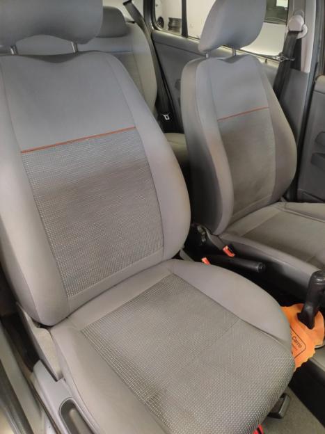 VOLKSWAGEN Fox 1.6 4P PLUS FLEX, Foto 10