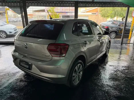 VOLKSWAGEN Polo Hatch 1.0 12V 4P 200 TSI  COMFORTLINE AUTOMTICO, Foto 3