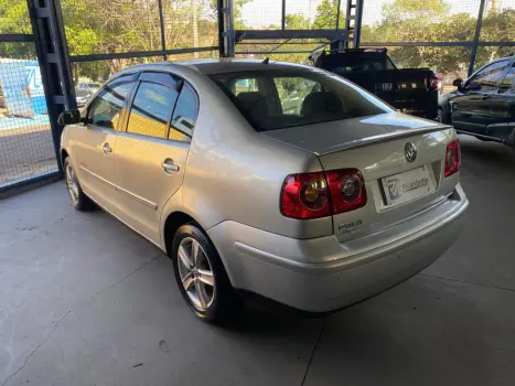 VOLKSWAGEN Polo Sedan 1.6 4P COMFORTLINE FLEX, Foto 2