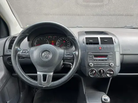 VOLKSWAGEN Polo Sedan 1.6 4P COMFORTLINE FLEX, Foto 5