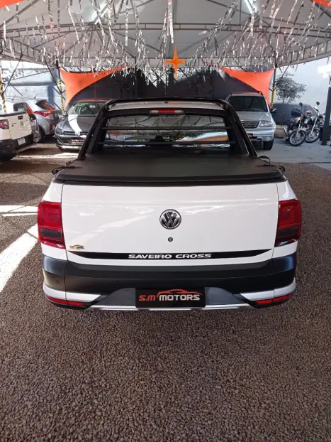 VOLKSWAGEN Saveiro 1.6 G6 CABINE DUPLA CROSS FLEX, Foto 6