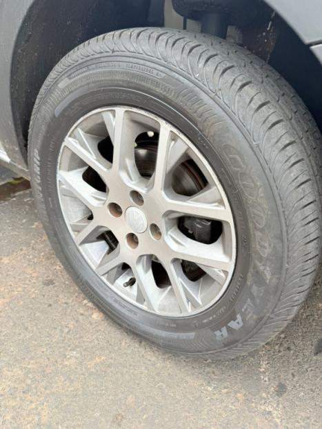 VOLKSWAGEN Saveiro 1.6 FLEX MSI ROBUST CABINE DUPLA, Foto 12
