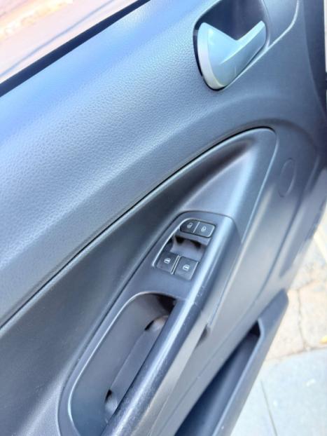 VOLKSWAGEN Saveiro 1.6 FLEX MSI ROBUST CABINE DUPLA, Foto 9