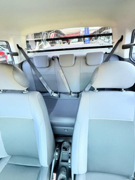 VOLKSWAGEN Saveiro 1.6 FLEX MSI ROBUST CABINE DUPLA, Foto 10