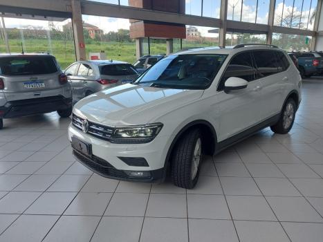 VOLKSWAGEN Tiguan 1.4 250 TSI TOTAL FLEX ALLSPACE COMFORTLINE TURBO AUTOMTICO TIPTRONIC, Foto 2