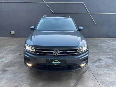 VOLKSWAGEN Tiguan 1.4 250 TSI TOTAL FLEX ALLSPACE COMFORTLINE TURBO AUTOMTICO TIPTRONIC, Foto 3
