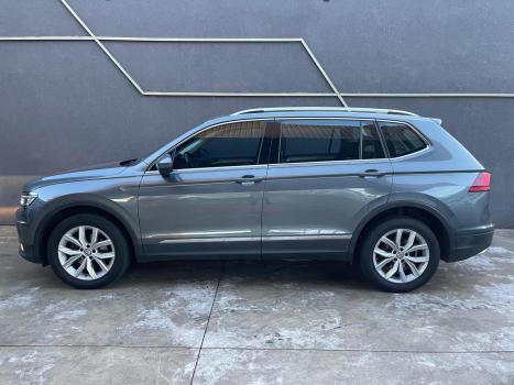 VOLKSWAGEN Tiguan 1.4 250 TSI TOTAL FLEX ALLSPACE COMFORTLINE TURBO AUTOMTICO TIPTRONIC, Foto 5