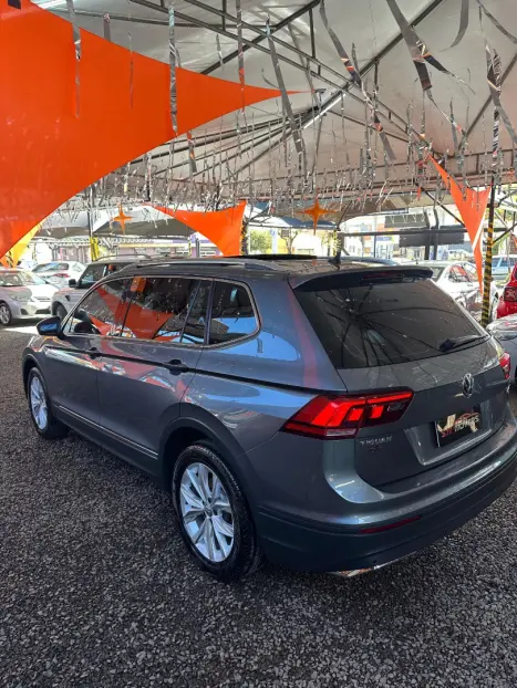 VOLKSWAGEN Tiguan 1.4 250 TSI TOTAL FLEX ALLSPACE COMFORTLINE TURBO AUTOMTICO TIPTRONIC, Foto 5