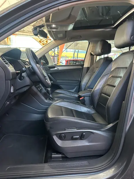VOLKSWAGEN Tiguan 1.4 250 TSI TOTAL FLEX ALLSPACE COMFORTLINE TURBO AUTOMTICO TIPTRONIC, Foto 12