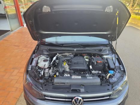 VOLKSWAGEN Virtus 1.0 4P 200 TSI FLEX COMFORTLINE AUTOMTICO, Foto 13