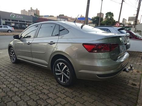 VOLKSWAGEN Virtus 1.0 4P 200 TSI FLEX COMFORTLINE AUTOMTICO, Foto 6