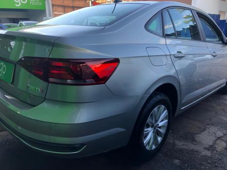 VOLKSWAGEN Virtus 1.0 4P 200 TSI FLEX COMFORTLINE AUTOMTICO, Foto 4