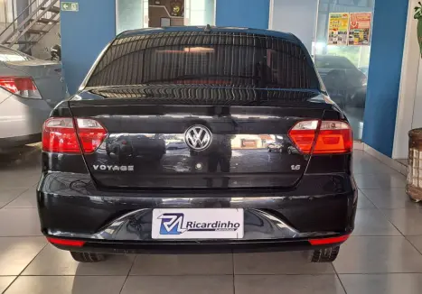 VOLKSWAGEN Voyage 1.6 4P FLEX, Foto 9