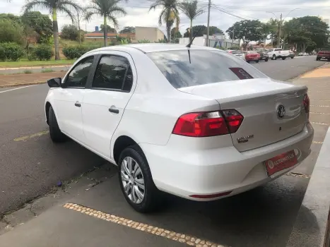 VOLKSWAGEN Voyage 1.6 4P FLEX, Foto 4