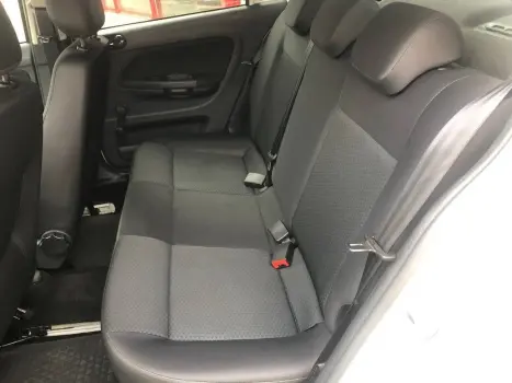 VOLKSWAGEN Voyage 1.6 4P FLEX, Foto 6
