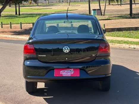 VOLKSWAGEN Voyage 1.6 4P CITY FLEX, Foto 17