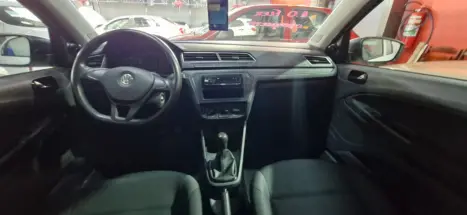 VOLKSWAGEN Voyage 1.0 4P FLEX, Foto 6