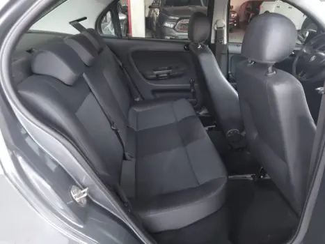 VOLKSWAGEN Voyage 1.0 4P FLEX, Foto 14
