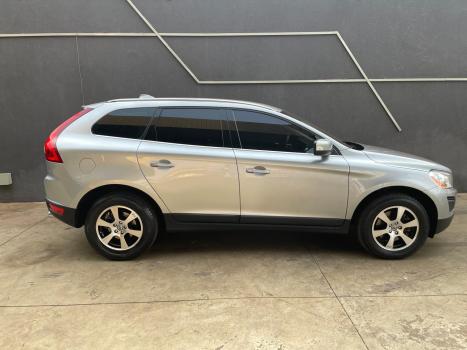 VOLVO XC60 2.0 4P COMFORT T5 TURBO AUTOMTICO, Foto 4