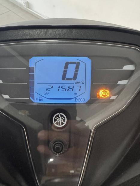 YAMAHA Fluo 125 ABS, Foto 9