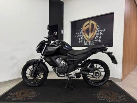 YAMAHA FZ 15 ABS, Foto 5