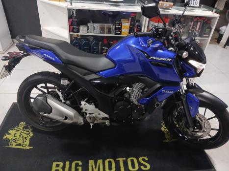 YAMAHA FZ 15 Fazer ABS, Foto 2