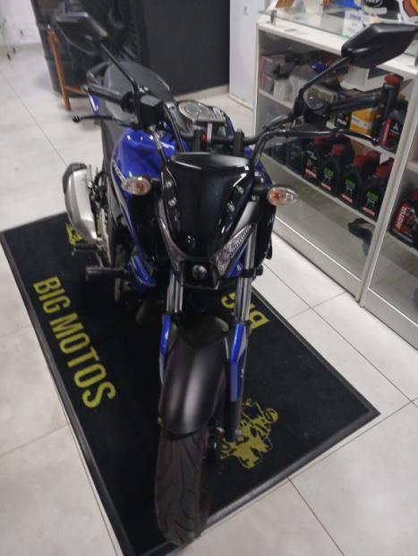 YAMAHA FZ 15 Fazer ABS, Foto 3
