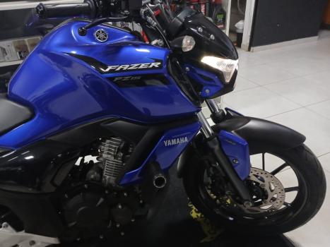 YAMAHA FZ 15 Fazer ABS, Foto 4