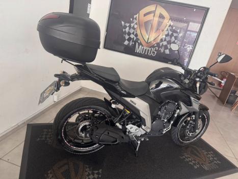 YAMAHA FZ 25 250 Fazer Flex , Foto 4