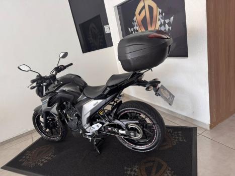 YAMAHA FZ 25 250 Fazer Flex , Foto 6