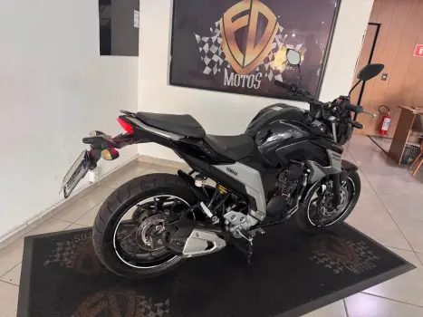 YAMAHA FZ 25 250 Fazer Flex , Foto 4