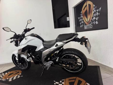 YAMAHA FZ 25 250 Fazer Flex , Foto 4