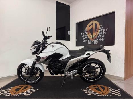 YAMAHA FZ 25 250 Fazer Flex , Foto 5