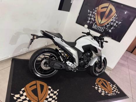 YAMAHA FZ 25 250 Fazer Flex , Foto 6
