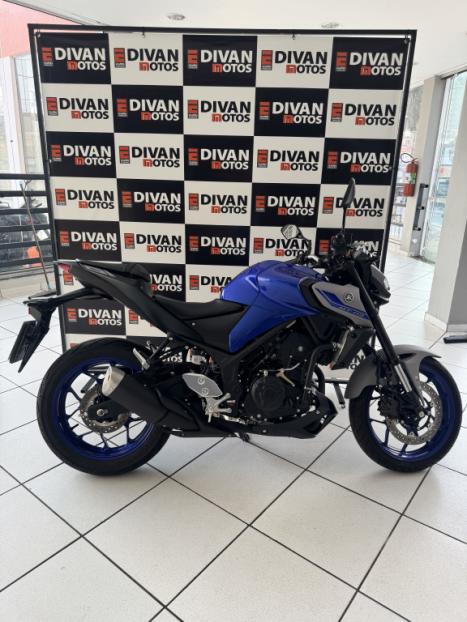 YAMAHA MT-03 300 ABS, Foto 5