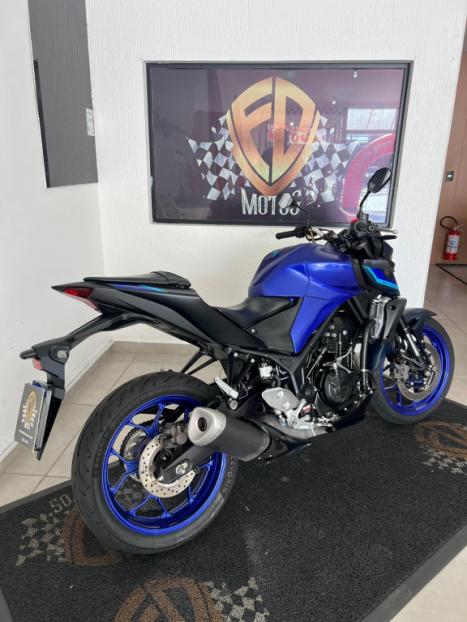 YAMAHA MT-03 300 ABS, Foto 4