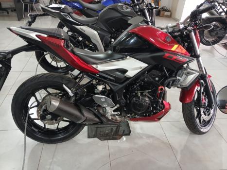 YAMAHA MT-03 300 ABS, Foto 2