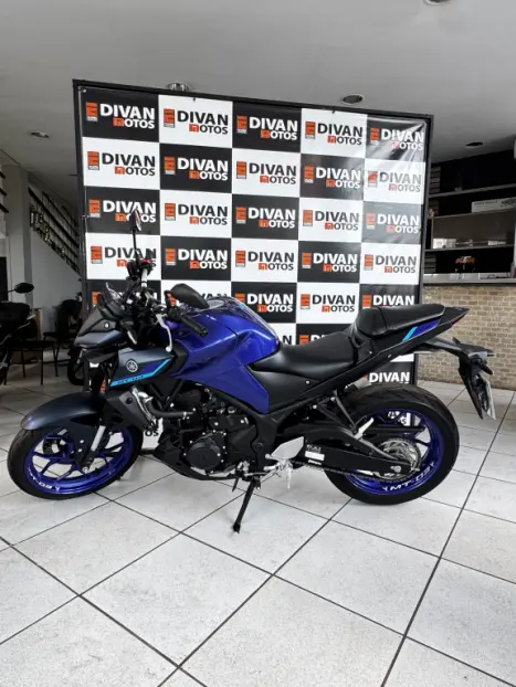 YAMAHA MT-03 300 ABS, Foto 5