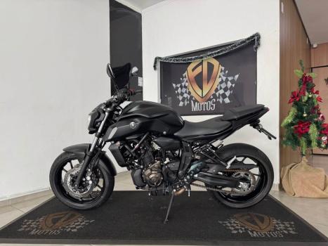 YAMAHA MT-07 700 ABS, Foto 5