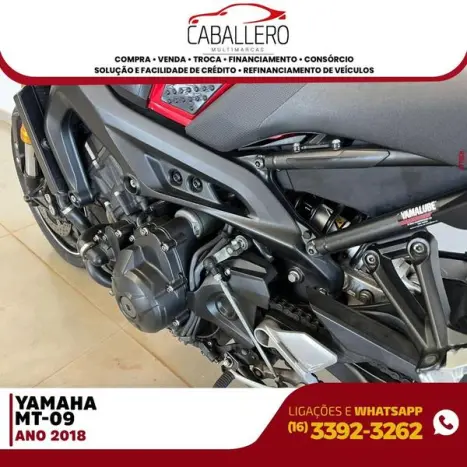 YAMAHA MT-09 850 ABS, Foto 10