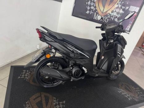 YAMAHA Neo UBS 125 , Foto 4